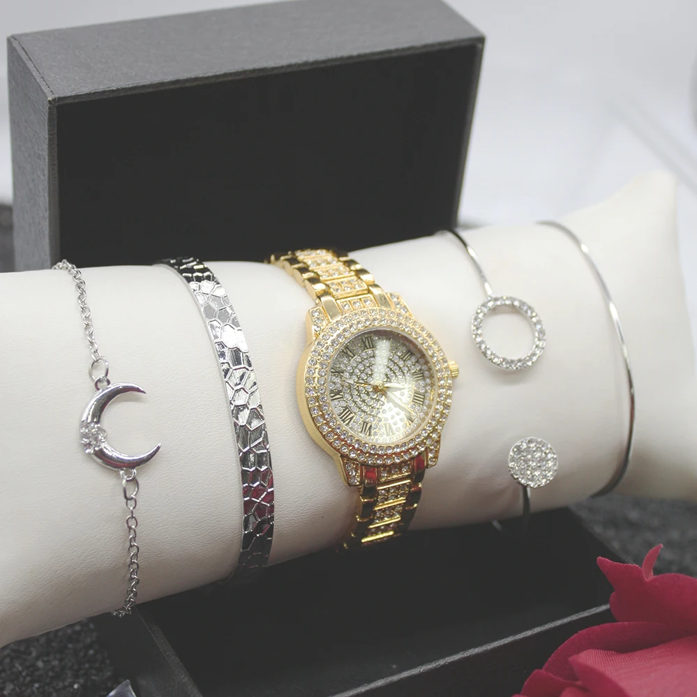 5ชิ้นชุดนาฬิกาแฟชั่นผู้หญิงใหม่กำไลข้อมือกล่องนาฬิกาข้อมือผู้หญิงชุดสง่างามนาฬิกา Femme สำหรับแฟนซีปาร์ตี้ของขวัญที่สมบูรณ์แบบ