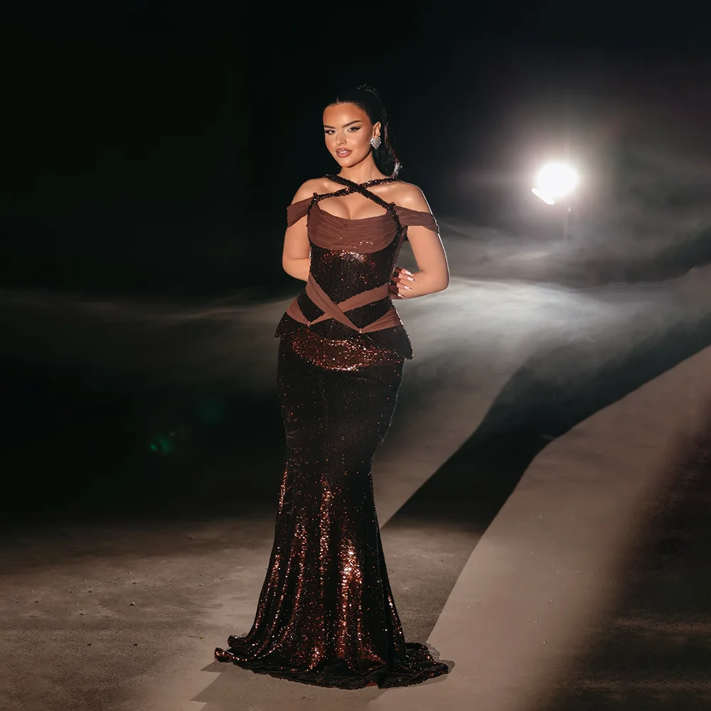 

Сверкающее блестящее платье для выпускного вечера для женщин, длиной до пола, вечернее платье с открытыми плечами, модное вечернее платье с лямкой на шее, по индивидуальному заказу