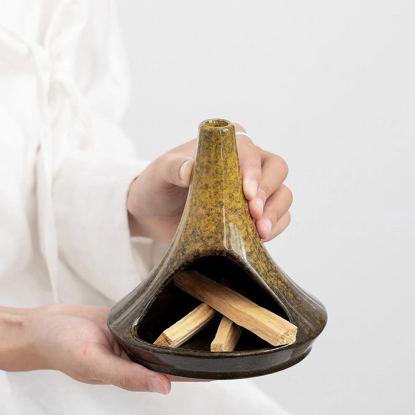 Cross-border Ceramic Palo Santo Smudge Chimney Burner Tray Holder Incense Aromatherapy Diffuser Ornament Wholesale