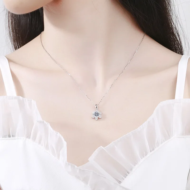 JECIRCON Valentine's Day Jewelry 1ct Moissanite Necklace for Women 925 Sterling Silver Snowflake Pendant Clavicle Accessories