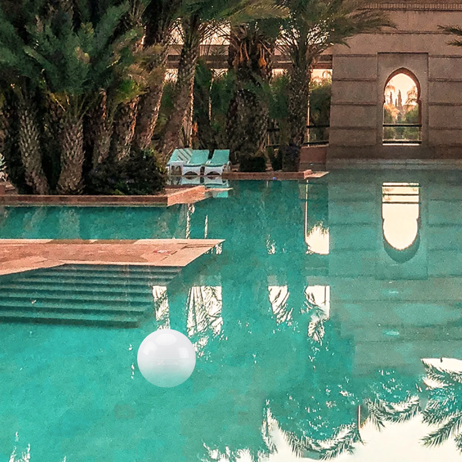 Solar LED Floating Ball Light White Plastic Globe Lamp for Pool Garden Pond Patio Outdoor Decoration