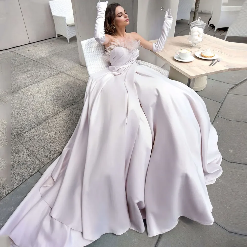 Exquisite Wedding Dresses Sweetheart Draped with Feather Court Train Backless Back Zipper Satin Bridal Party Gowns Customized