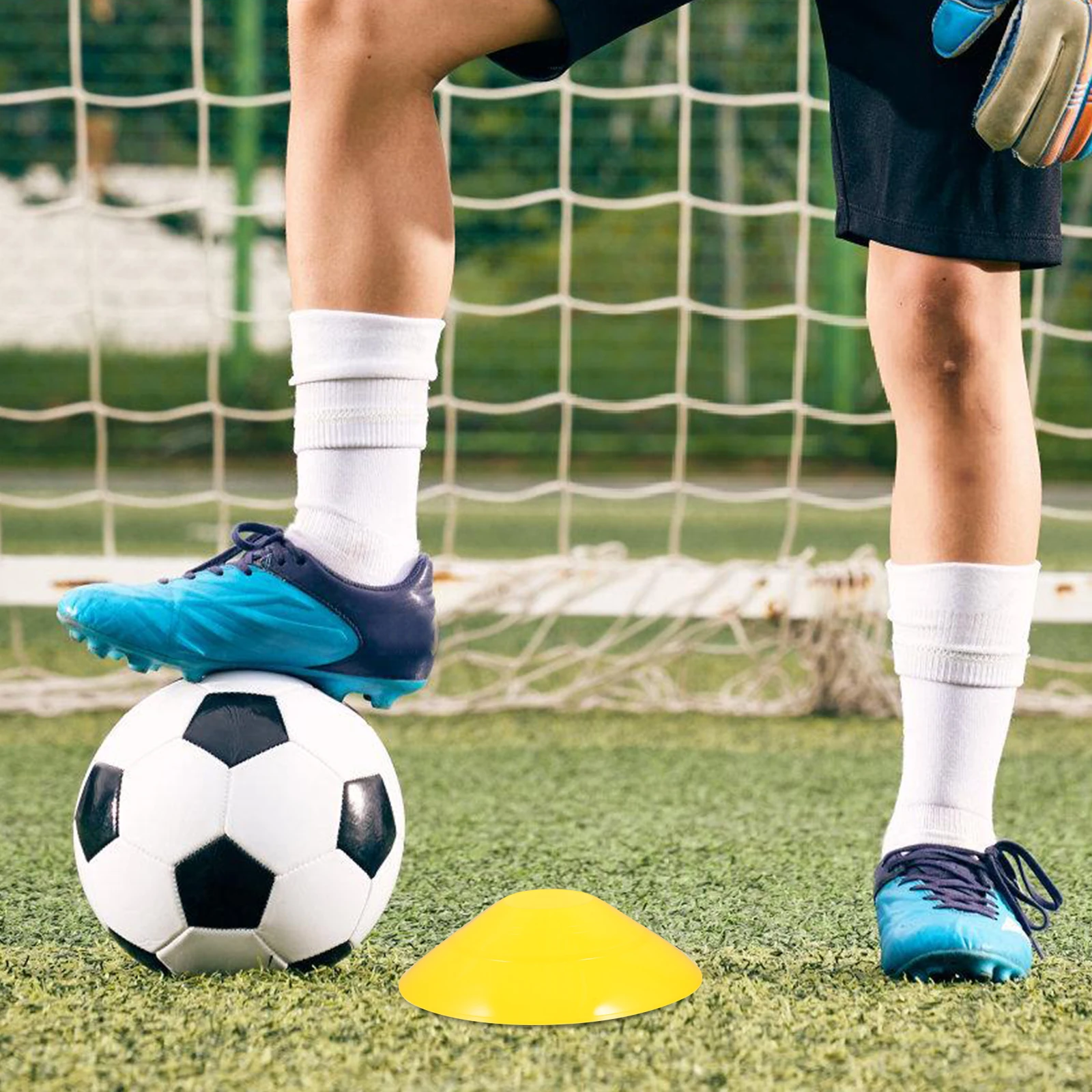 

1 комплект, прочные яркие футбольные тренировочные маркеры, конусы для футбольных дисков из материала PE, портативные футбольные тренировочные инструменты, конусы для футбольных дисков