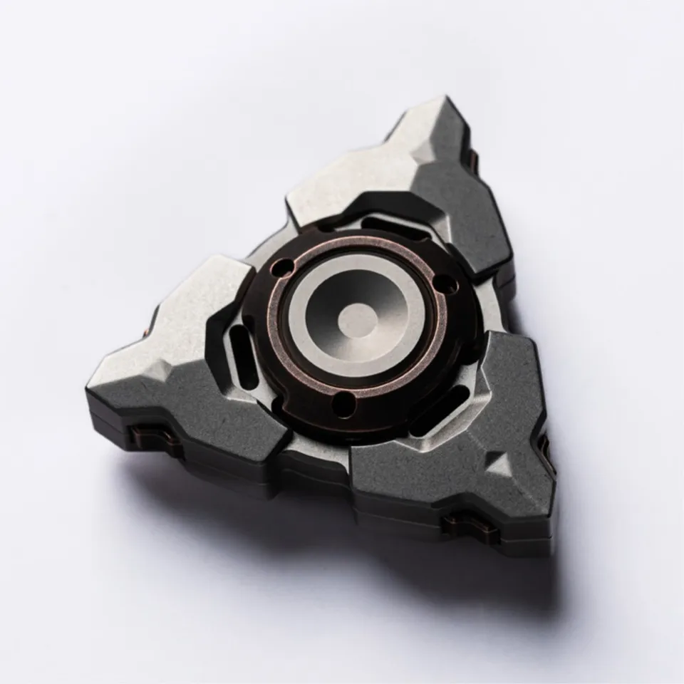Wanwuedcfidget spinner分割アーマータイプ磁気魅力的な構造メタルフィ