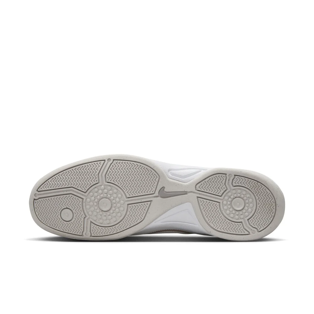 Nike Total 90 III Men's Low-Top Casual Soccer Shoes: Slip-Resistant, Durable, Cushioned, and Comfortable HQ2851-002