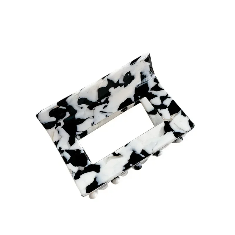 Beautiful Black White Hair Clips Acetate Material Cow Print Fashion Claw Clips Barrettes Woman Hair Accessories