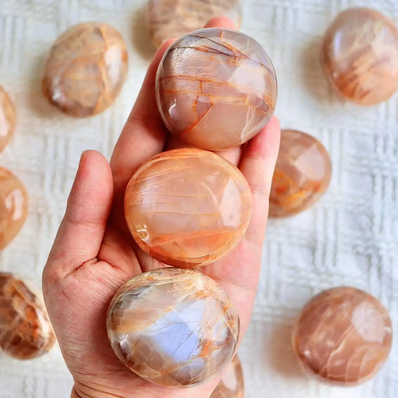 5-6cm Natural Peach Moonstone Palm Stone Pink Crystal Rare Healing Gemstone Home Decoration Gifts