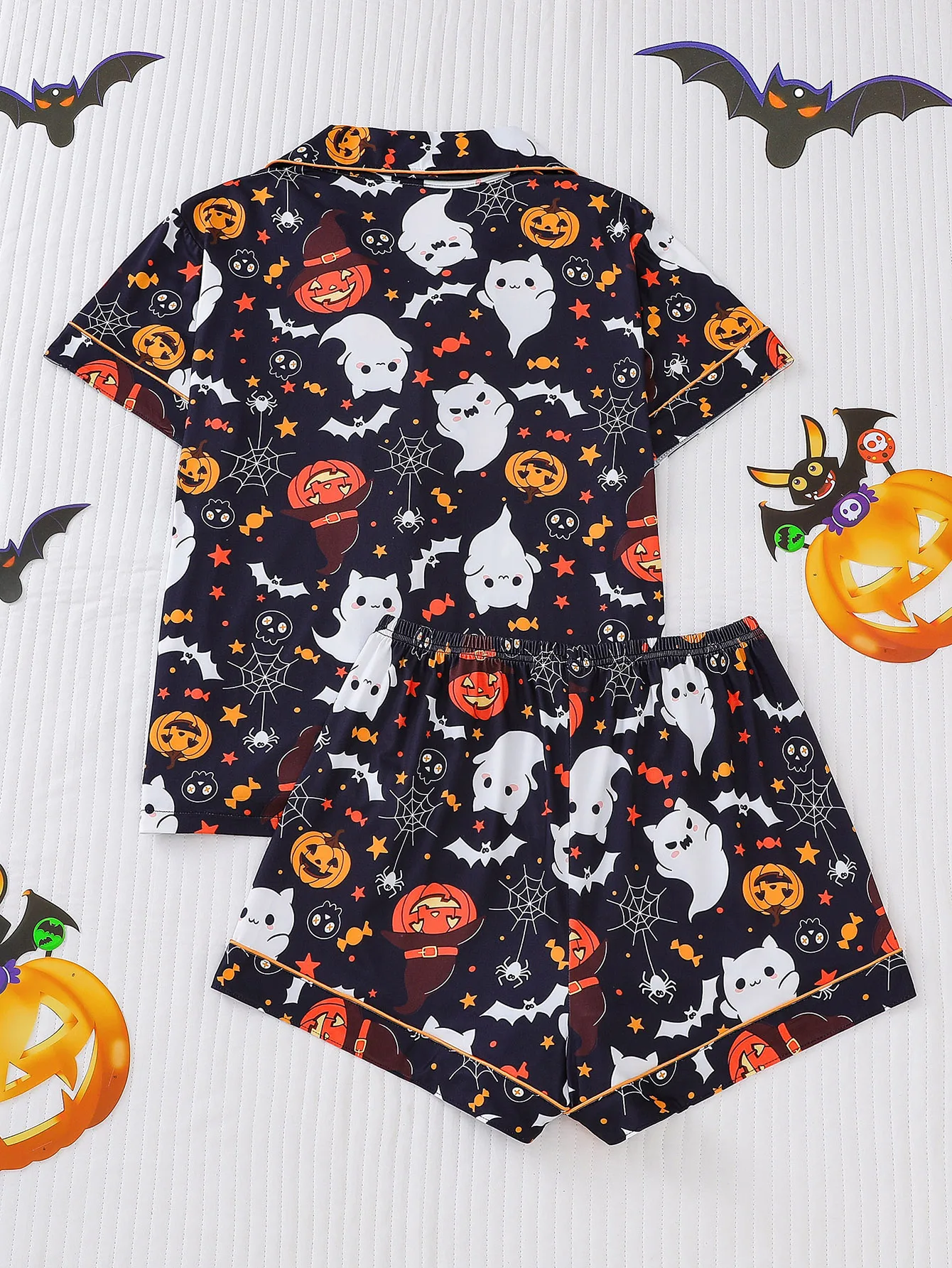 Halloween pumpkin bat print pajama set for women comfy short-sleeved roll-neck shirt and loose shorts loungewear for women