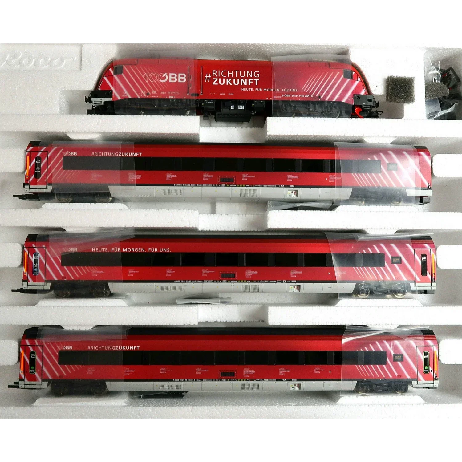 โมเดลรถไฟ ROCO HO 1/87 5510002   RAILJET ชุดแปดส่วน DCC เสียงดิจิตอล Full Train Light Train ของเล่นของขวัญ