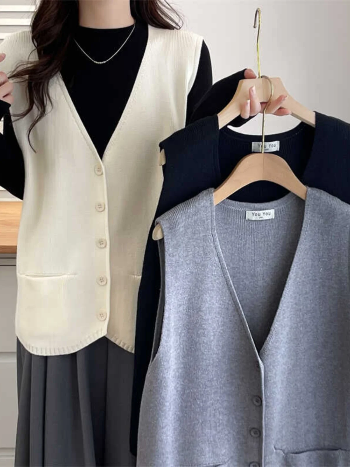 plus Size Women's Knitted Vest Top Layering Sweater Coat Double Pocket Autumn New Style Fashion Commute Style V-Neck Polyeste...