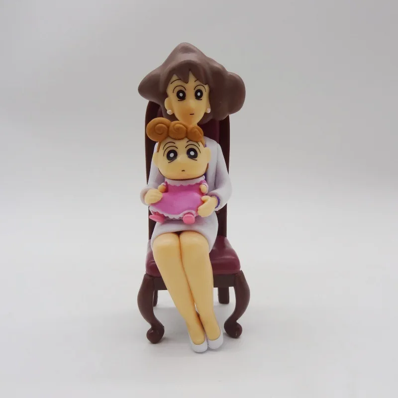 アニメクレヨンしんちゃん家族の肖像画かわいいアクションフィギュア PVC モデル像おもちゃ人形机の装飾グッズギフト箱入り