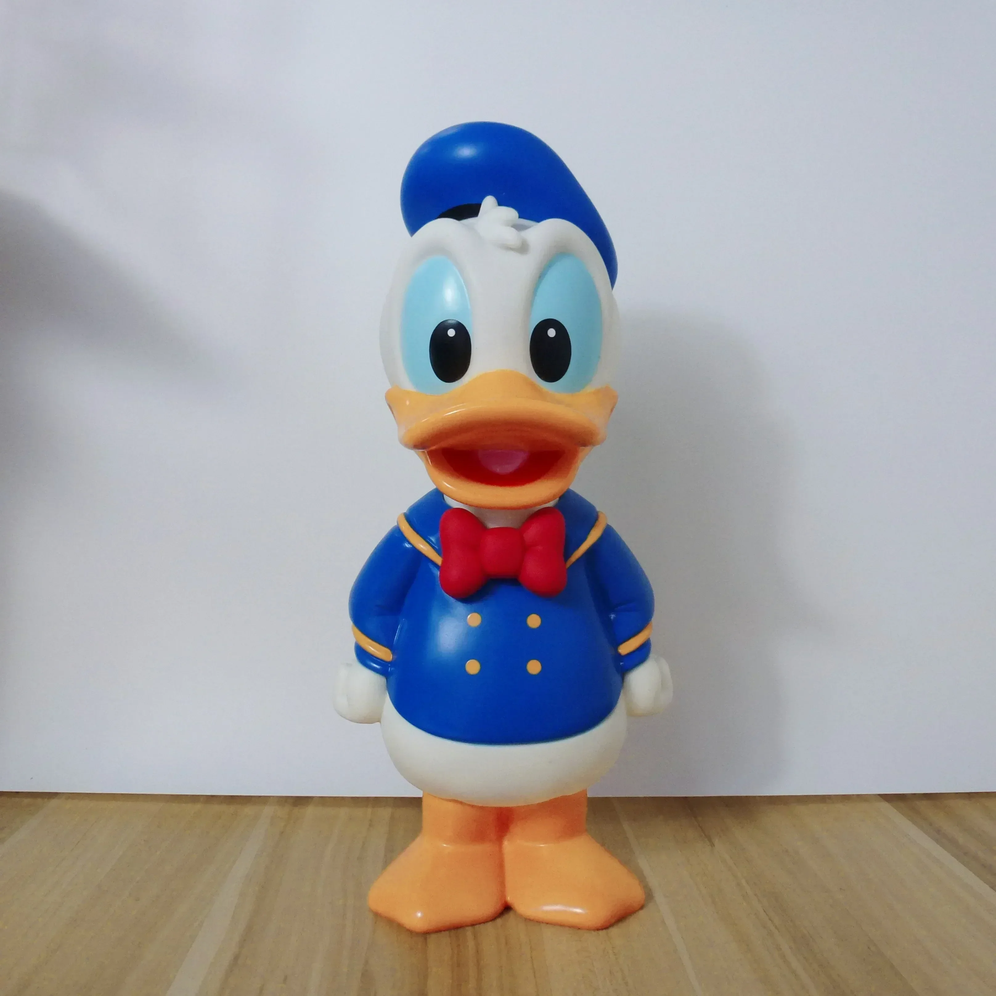 VIP 40cm personajes clásicos Donald Duck figura de acción muñeca de PVC estatua colección modelo decoraciones para el hogar adornos juguetes de regalo para niños