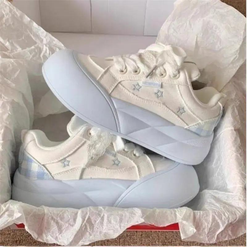 Campus style thick soled white shoes for female students 2025 new versatile canvas board shoes and bread shoes