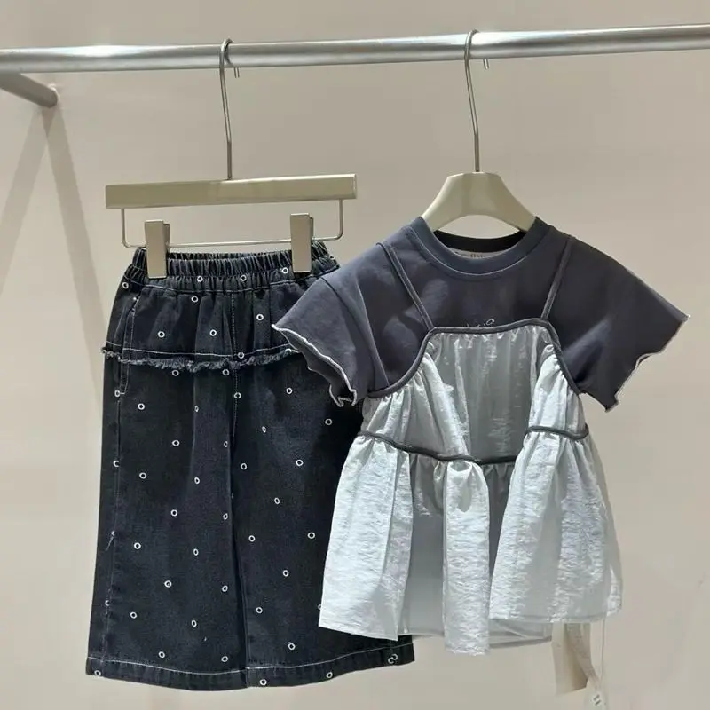 Girls\' summer outfit set 2025 new style short sleeved camisole skirt jeans three piece set for children