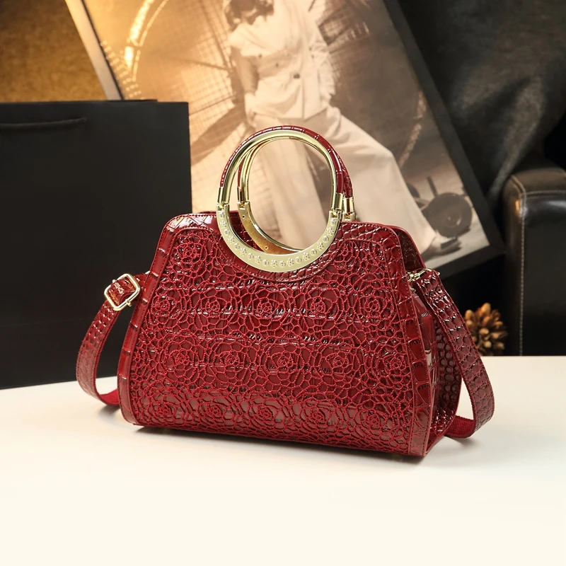 2024 New Fashion Crocodile Pattern Women\'s Bag Versatile and Elegant Middle aged Mom\'s Bag with Large Capacity