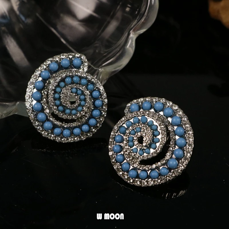 

Baroque Court Style Luxury Blue Vortex Symmetric Rhinestones Stud Earrings Exquisite Elegant Temperament Accessories for Women