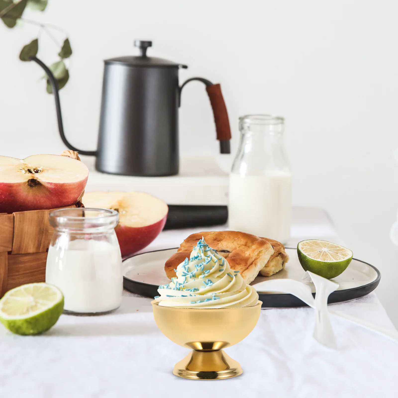 سميكة الفولاذ المقاوم للصدأ الآيس كريم السلطانية 130 مللي قابلة لإعادة الاستخدام الحلوى تخدم كوب سلطة الفاكهة وعاء صغير القدمين قابلة لإعادة الاستخدام كوب تقديم الحلوى