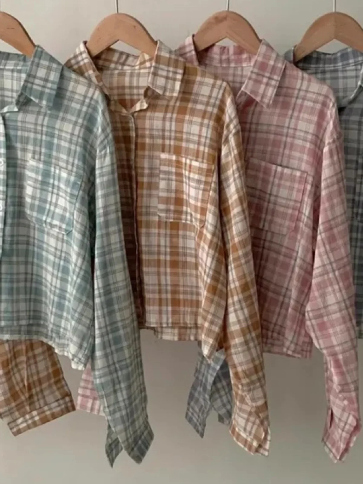 เสื้อโค้ทผู้หญิงลายสก็อตสีน้ำเงินทรงหลวม แขนยาว สไตล์เกาหลี ดีไซน์วินเทจ สำหรับต้นฤดูใบไม้ร่วง รุ่นใหม่