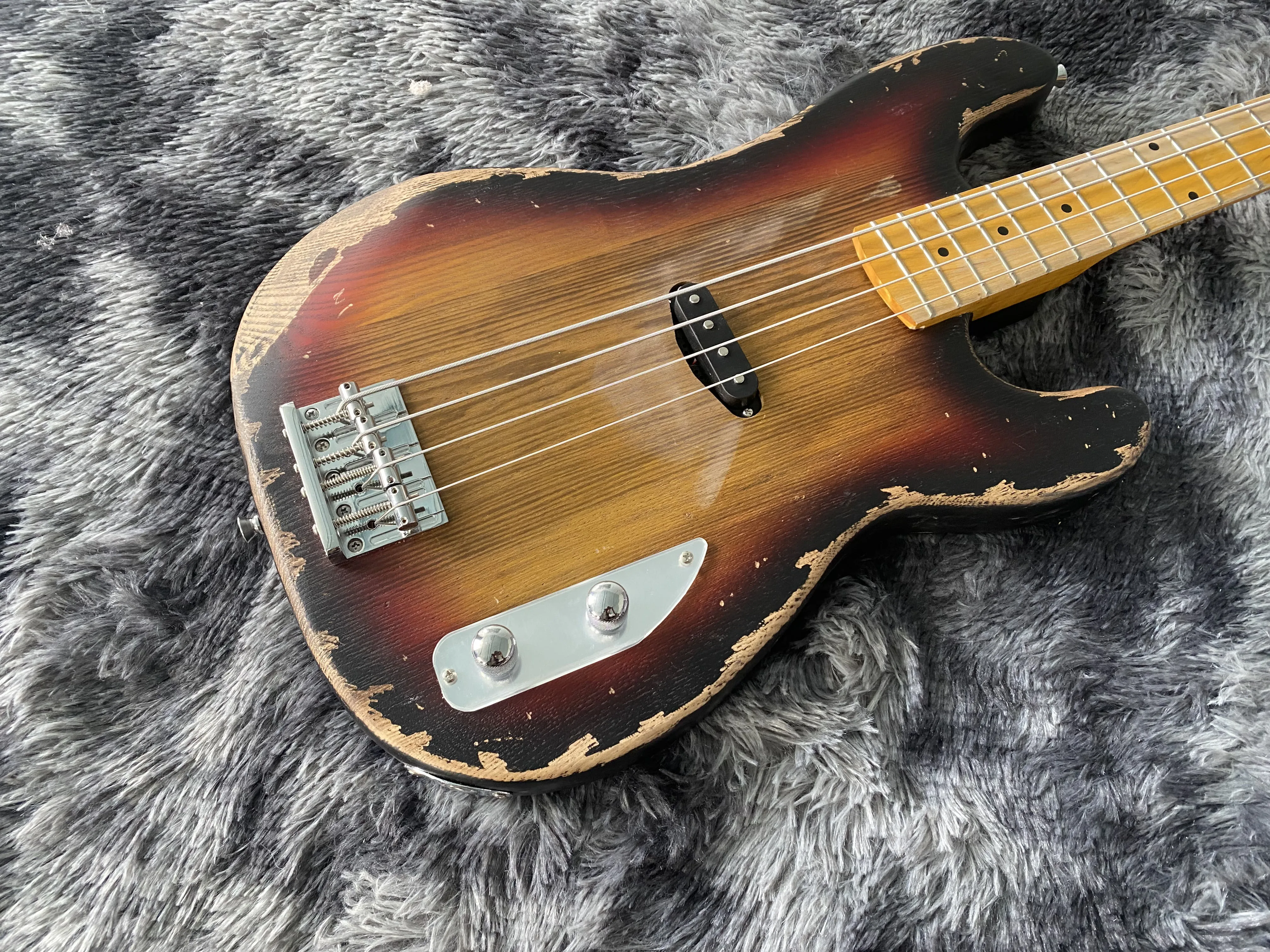 China Electric Bass, The Sunset Color, Do the old one, Factory Direct Sales Can be Customized, Free Shipping