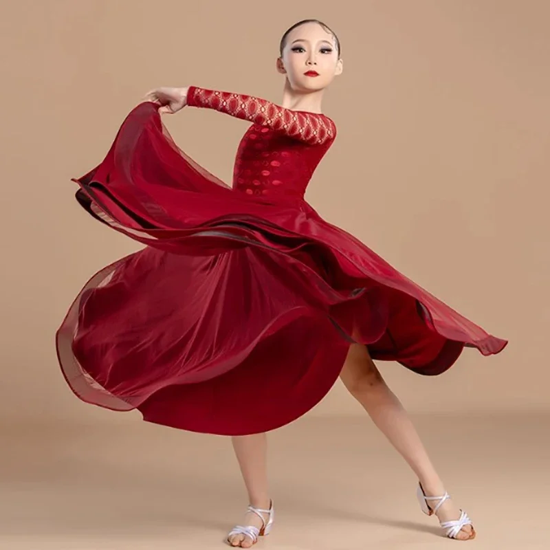 بدلة رقص الفالس الحديثة للأطفال البنات من الدانتيل وتنورة متأرجحة كبيرة وممارسة أداء الرقص