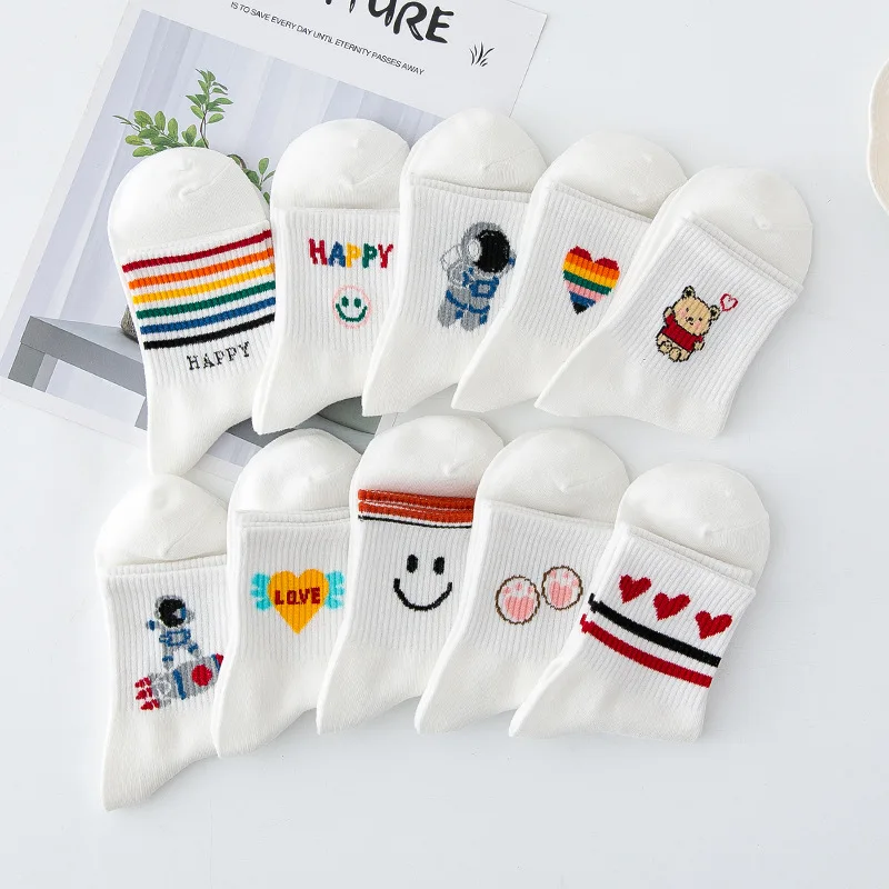 New Socks Women\'s Korean Version In The Tube Wild Cute Japanese Student Women\'s Socks Autumn And Winter Rainbow Socks