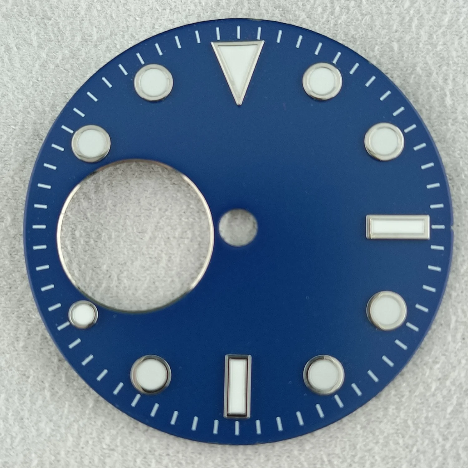 NH38 Dial 28.5mm Watch Face Variety Colors Hollow Surface adatto per movimento NH38 accessori per orologi da uomo No Calendar NH35