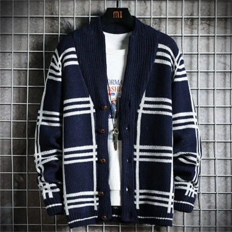 Autumn and Winter New Korean Version Versatile Commuter Men\'s Clothing Splice Button V-Neck Long Sleeve Casual Plaid Sweater