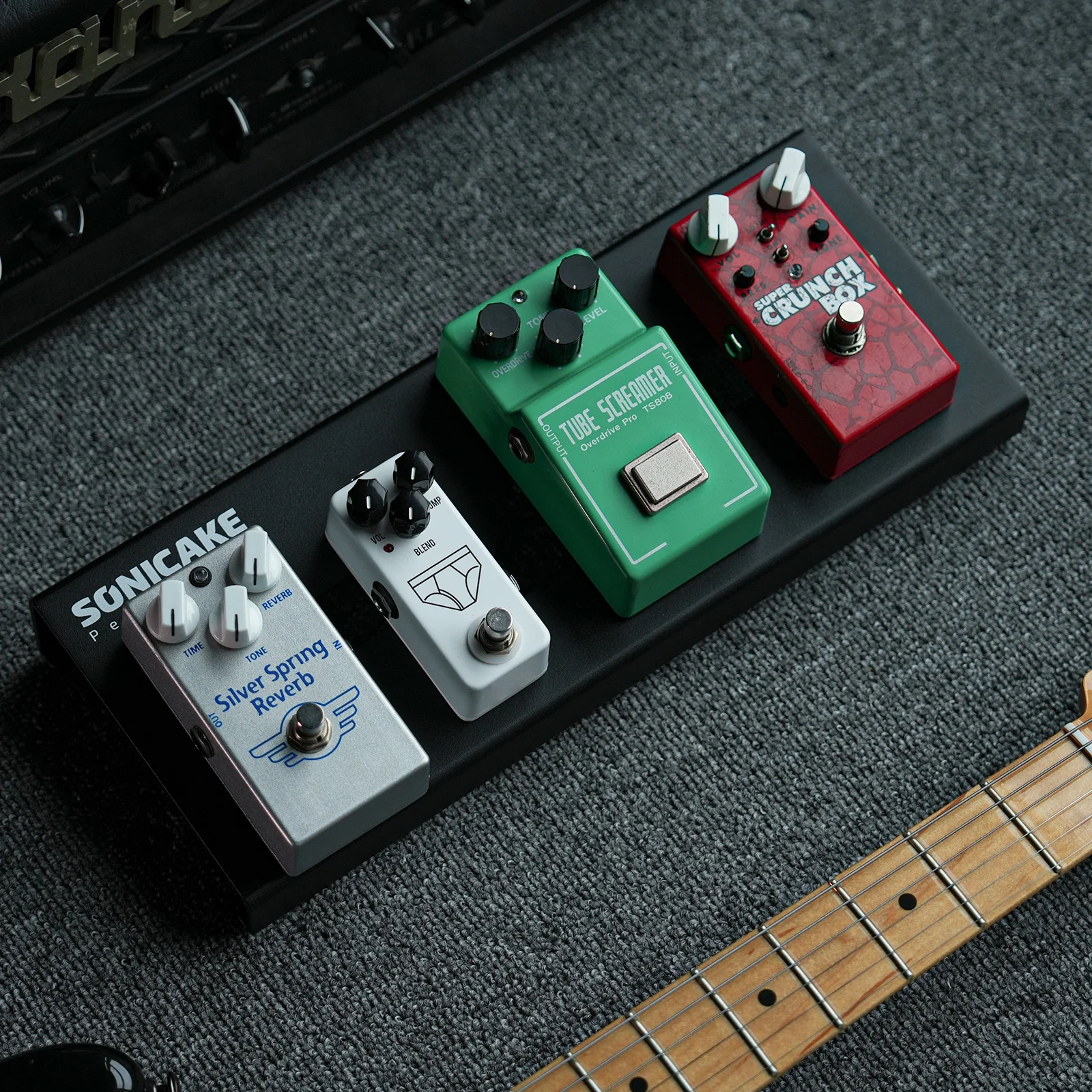 SONICAKE لوحة دواسة الجيتار الصغيرة تأثيرات الجيتار لوحة دواسة صغيرة مدمجة مع شريط جبل الدواسات وربطة كابلات وكابلات التصحيح #6