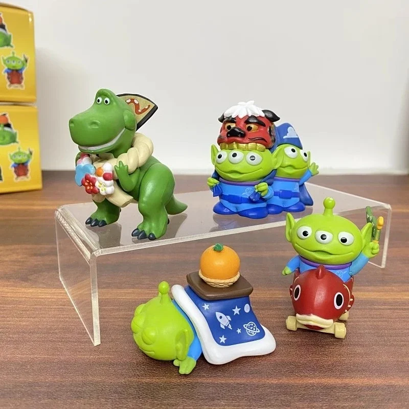 4.5-6 ซม.4 ชิ้น/เซ็ต Toy Story Alien Rex กอดมังกรเครื่องประดับน่ารักอุปกรณ์ต่อพ่วงภาพยนตร์ตุ๊กตาตกแต่งบ้านเดสก์ท็อปเครื่องประดับของขวัญ