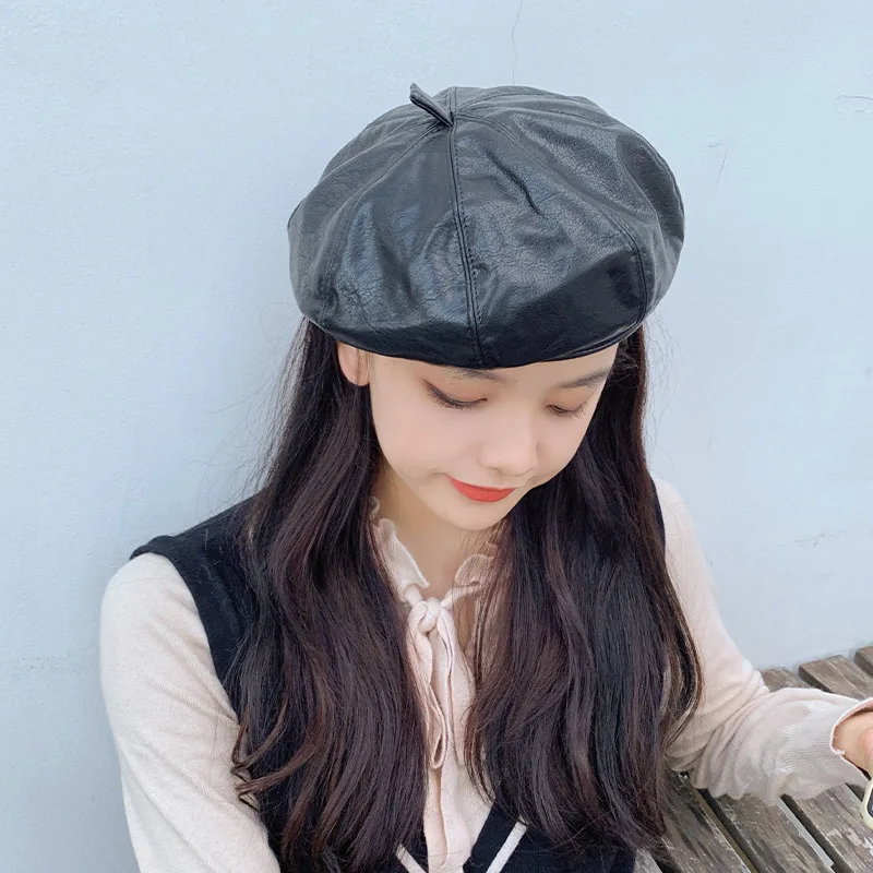 Pu leather beret suitable for women