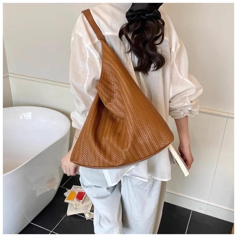 

Vintage Shoulder Bag Woman Women's Handbags Weave Pattern Bags 2025 Purses and Handbags Bolsas De Mujer Large Capacity Handbag