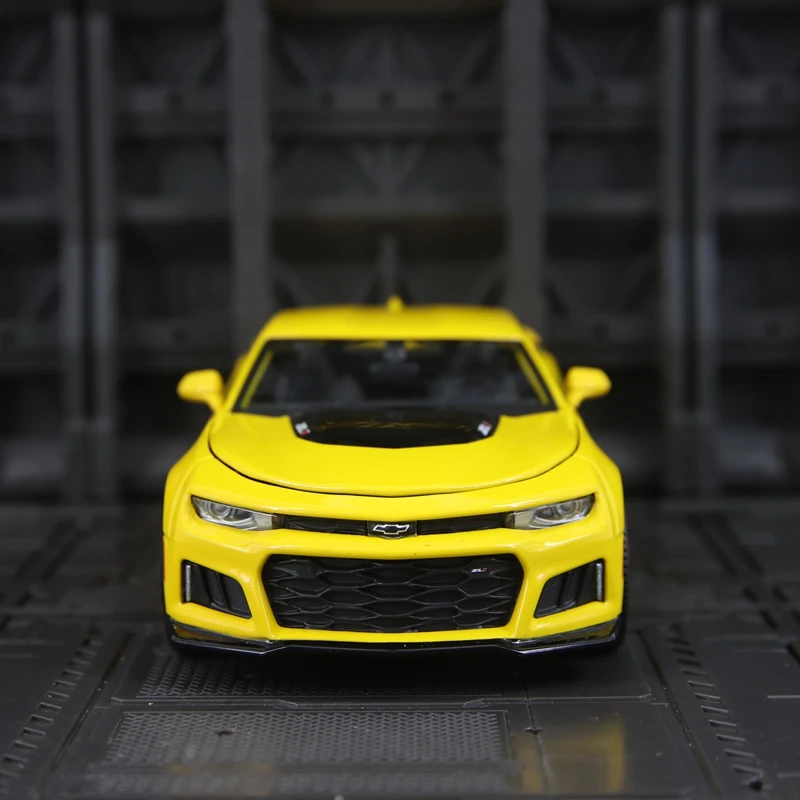 

Модель автомобиля Maisto 1:24, имитация Chevrolet Camaro ZL1, из сплава, с открывающимися дверями и капотом, для суперкаров.