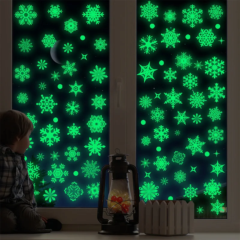 9 Blatt 93 Stück Weihnachts-Fensteraufkleber, leuchtende Schneeflocken-Aufkleber, abnehmbare fluoreszierende Aufkleber, Vinyl-Aufkleber für Weihnachtsdekoration