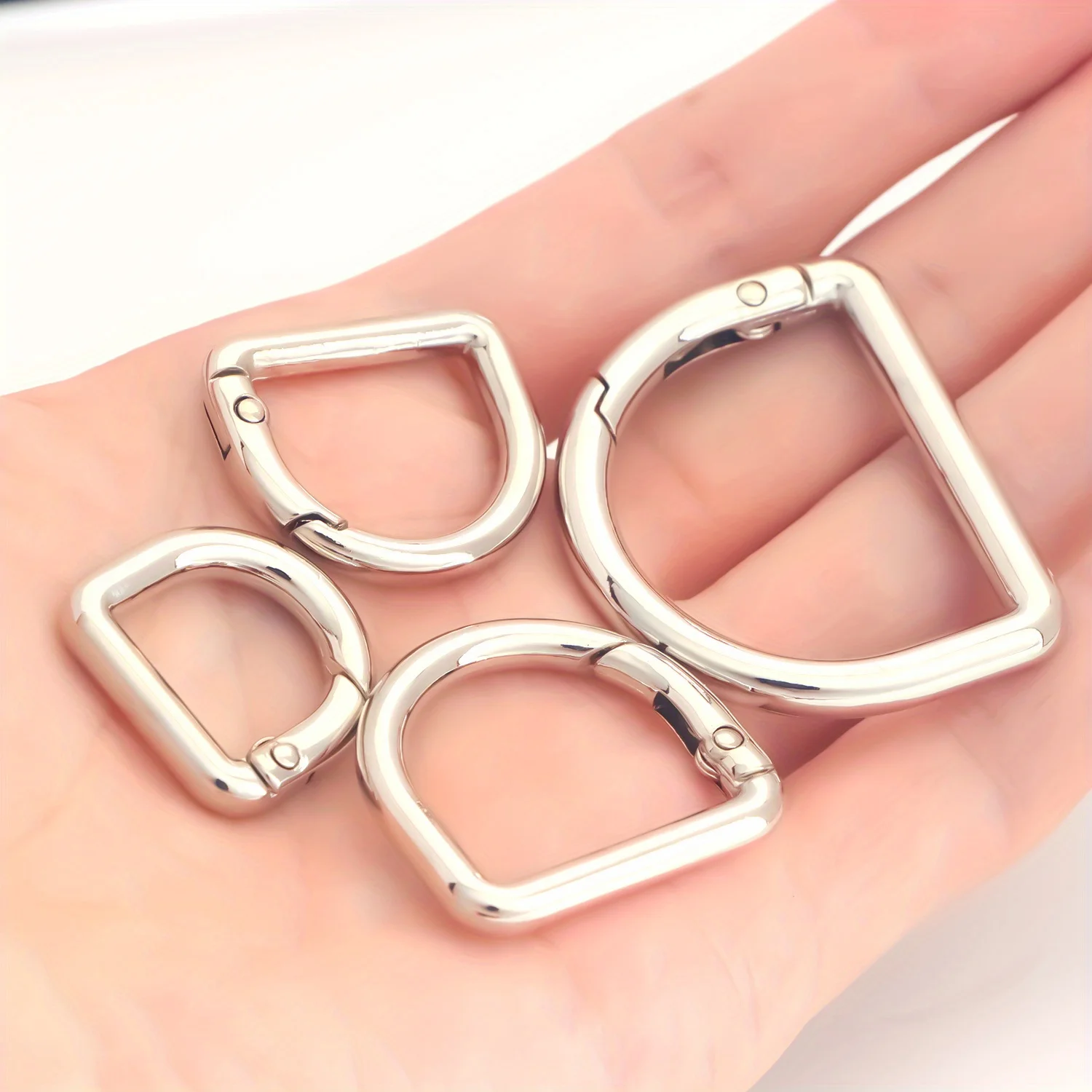 Thumbnail 2 - #24 Low Cost Wallet Chains That Work