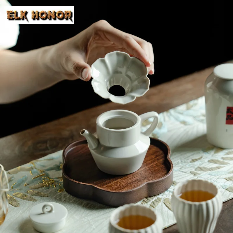 1pc Grass Gray Lotus Petal Tea Funnel Throws Tea Instrument Guides Tea Into Pots Tea Pickup Into Teapot Dustpan Kung Fu Teaset