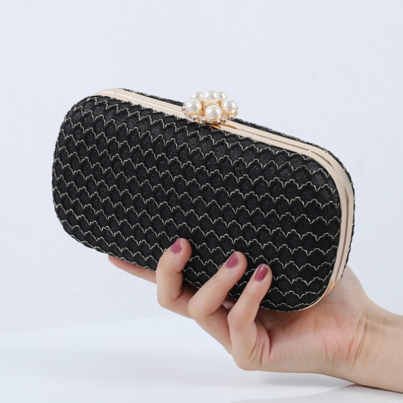 Pearl Bag White Designer Luxury Clutch Purse Wave Pattern Handbags for Women 2025 Wedding Party Ladies Small Shoulder Bags