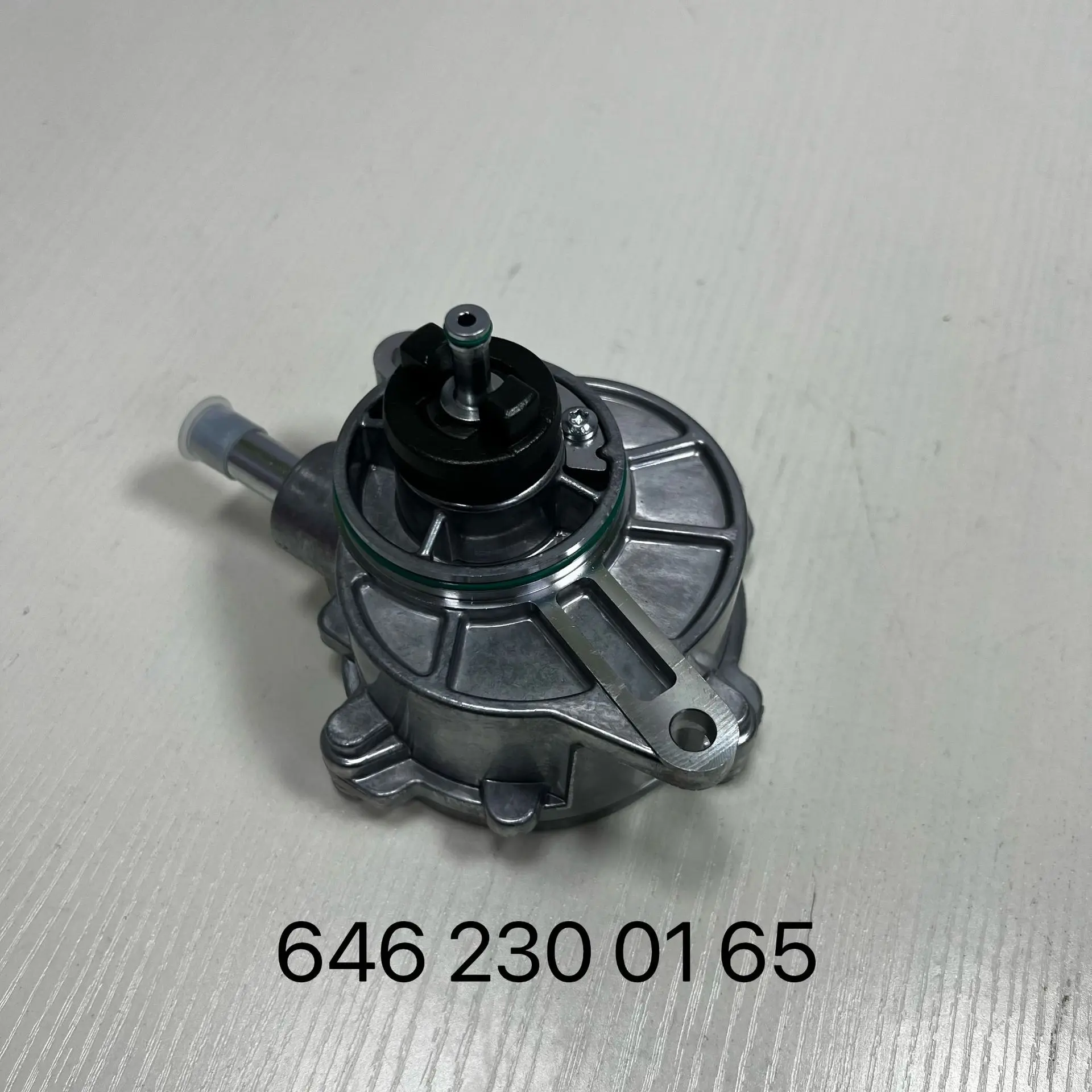 

High Quality Low Price Vacuum Pump 6462300165 For Mercedes Benz Sprinter 315 515 VITO Commercial