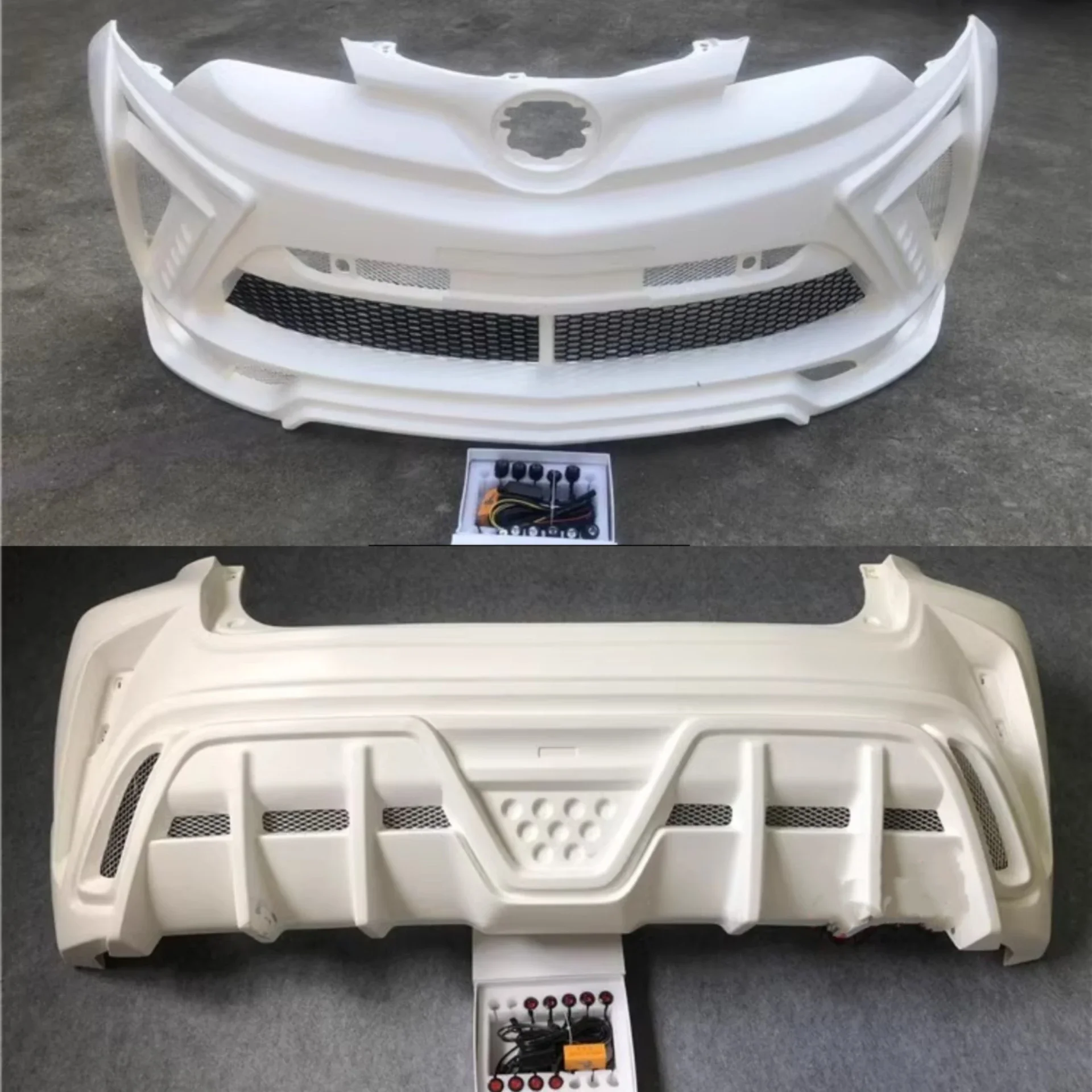 

Unpainted Front Rear Bumper with Lamp for Toyota IZOA CHR Modified New Style Body Kit Surround Car Accessories