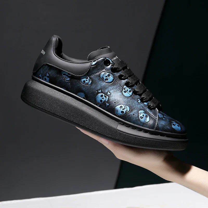 Comfortable Men's Sneakers Luxury Brand Designer Skull Embossing Black Blue Casual Shoes Leather Retro Elegant Men Office Shoes