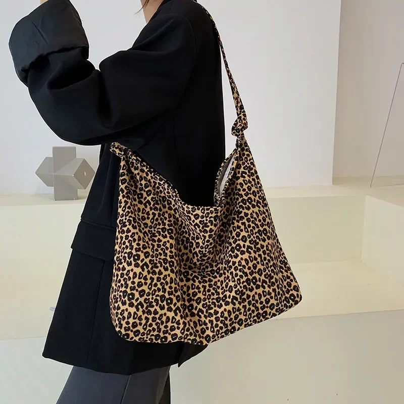 Women\'s Bag Cheap Casual Large Capacity Shoulder Bags Shopper Canvas Fashion Harajuku Zipper Leopard Print Ulzzang Handbags