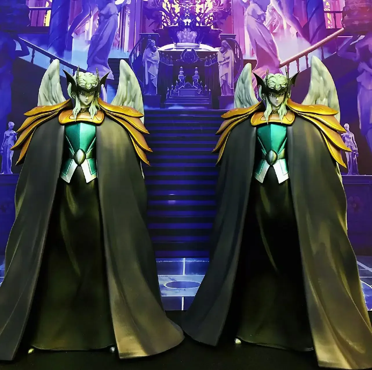 

Saint Seiya Lucifer Model King of The Underworld and Leader of The Holy Demon Angels Faithful Servant of Hades Resin Figure 25cm