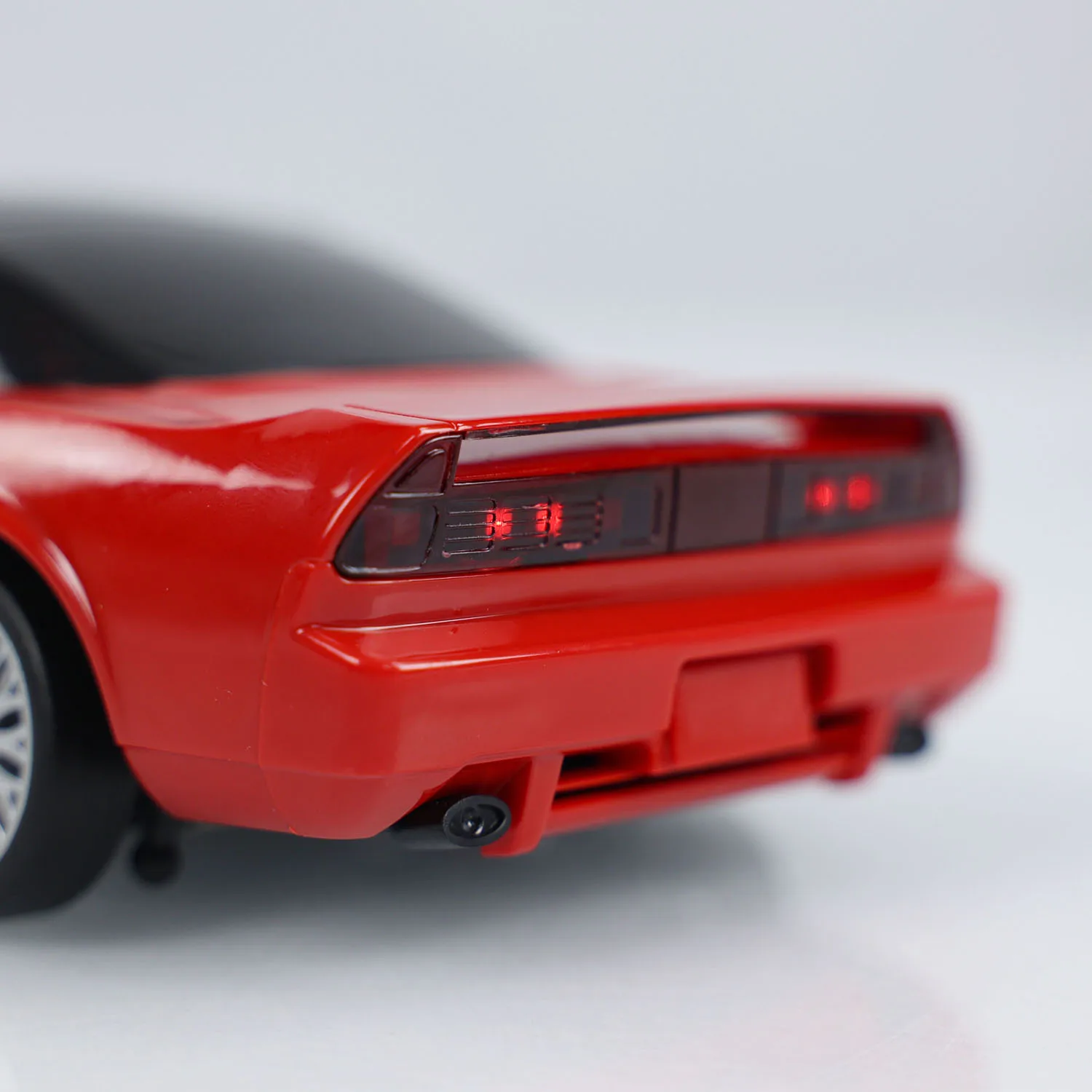 

US Stock Toys LDRC LD1803 1:18 2WD RC Drift Car Wireless Control Racing Vehicle with Gyroscope High-speed Drifting Model Fun