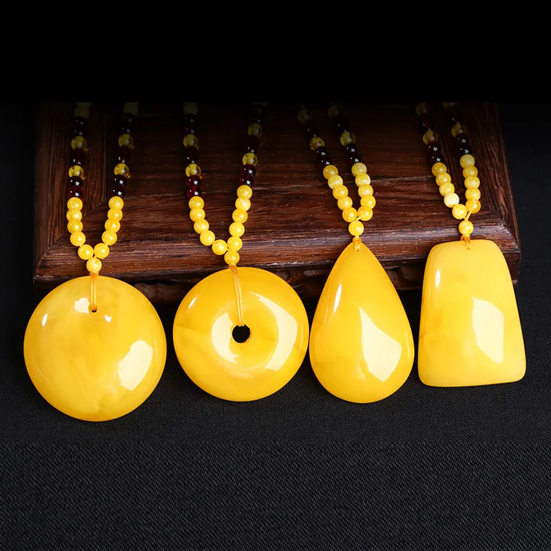 Live Beeswax Drop Pendant Matching Chicken Oil Yellow Safety Buckle Pendant Necklace Men's and Women's Casual Sweater Chain