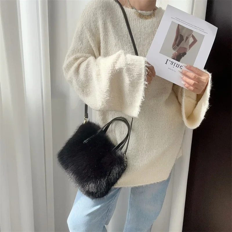 Luxury Faux Fur Ladies Square Shoulder Bags Winter Fluffy Female Crossbody Bag Soft Furry Plush Women\'s Small Handbags Purse