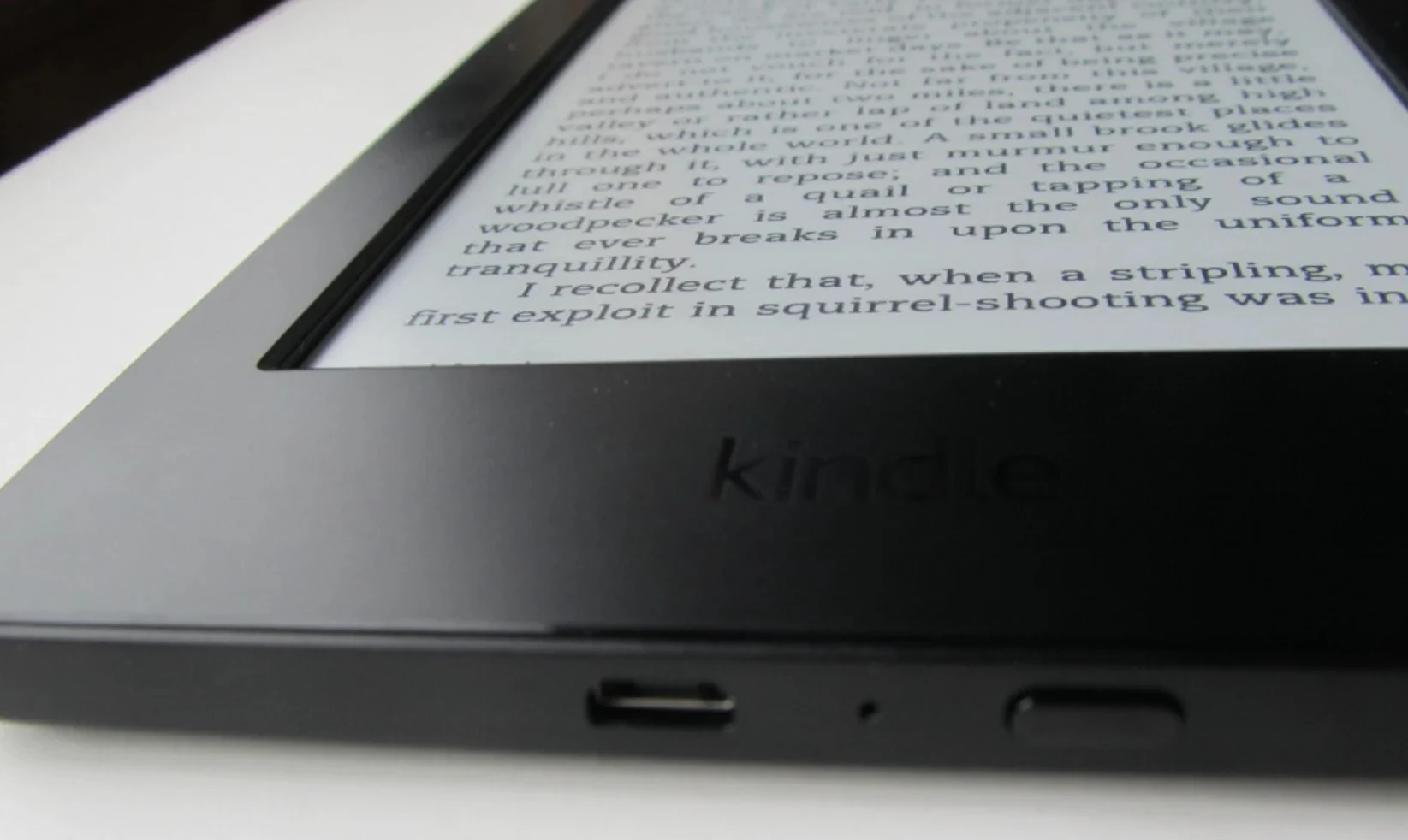 قارئات الكتب الإلكترونية 4GBKindle 7th مقاس 6 بوصات بدون إضاءة خلفية قابلة للتسجيل وشاشة حبر إلكتروني واتصال WIFI ولغات متعددة