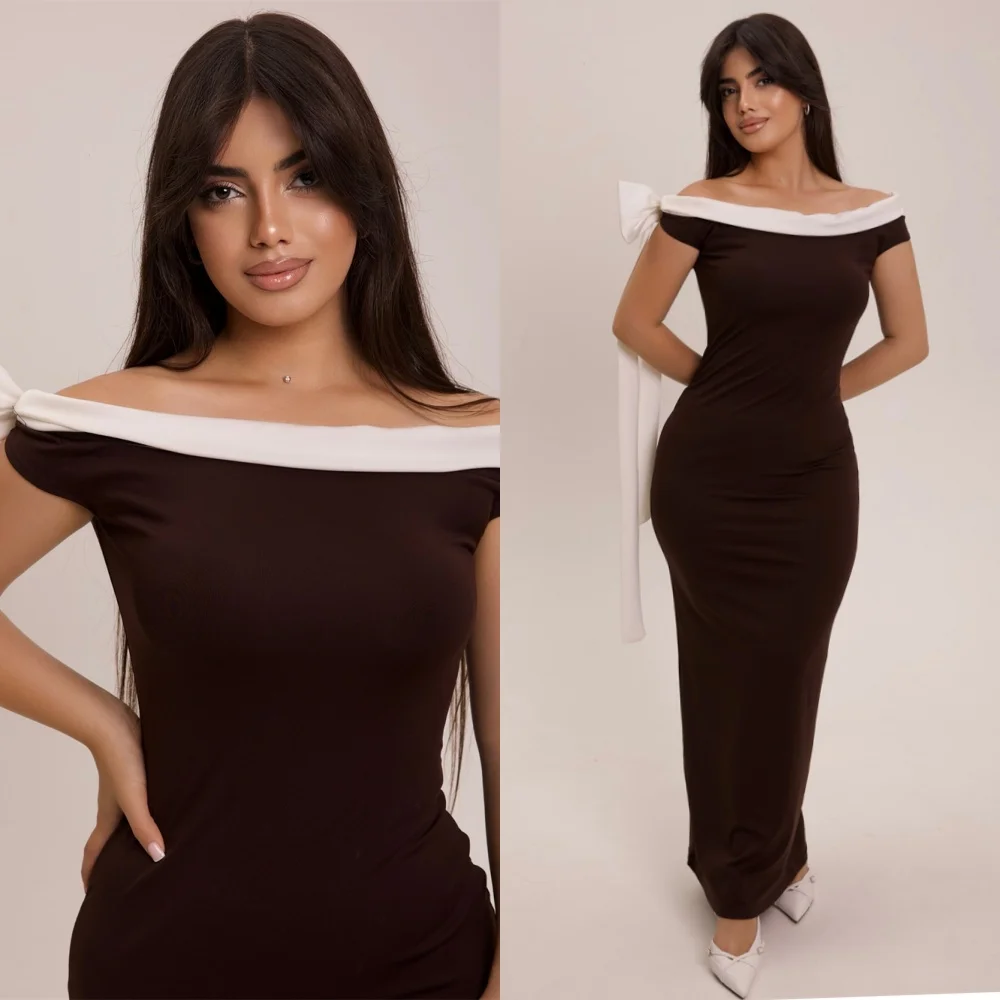 

Customized Formal Jersey Evening Dress Fashion Off the Shoulder Celebrity Gowns Modern Sweep Train Special Occasion Gowns