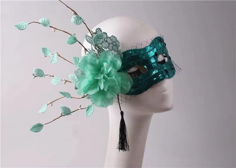 아름다운 여자 반 얼굴 드리워진 측면 꽃 그물 파티 공 마스크 성인 작은 얼굴 무대 할로윈 가짜 마스크