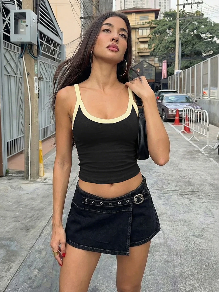 เสื้อกล้ามเซ็กซี่สไตล์ลำลองสำหรับผู้หญิง รุ่นคลาสสิค สีสันตัดกัน คอต่ำ แขนกุด ผ้าสเตรช กระชับรูปร่าง เหมาะสำหรับใส่เที่ยวกลางคืน ออกกำลังกาย หรือเล่นกีฬา