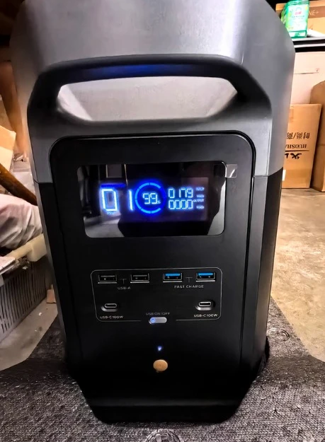 3Max Plus 2kWh Portable Solar Power Station - Compact, Rechargeable for Home Emergency & Outdoor Camping