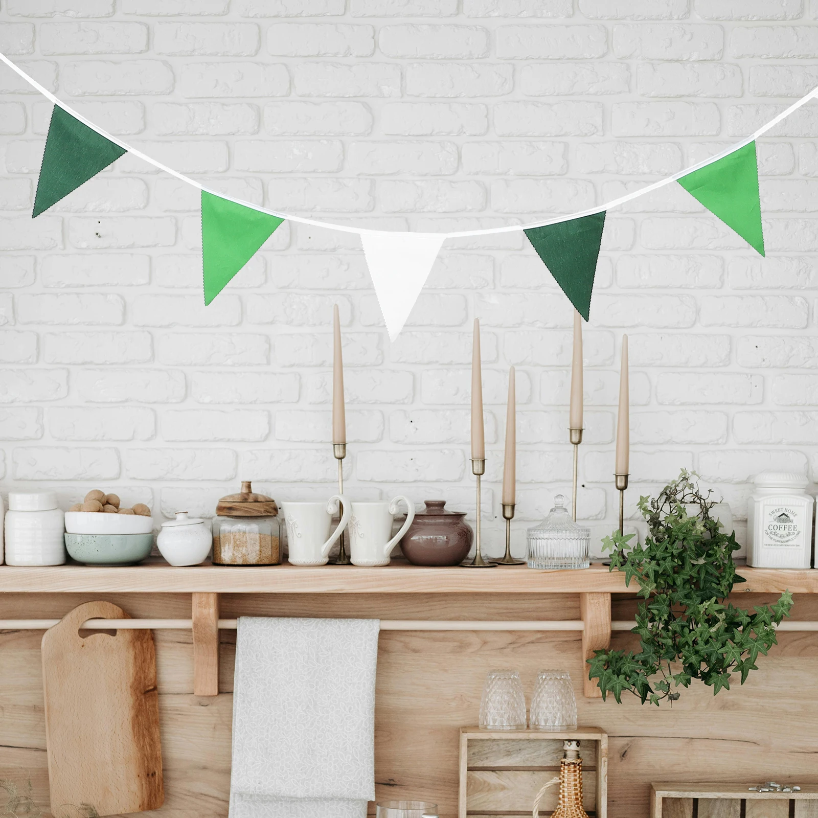 

Triangle Bunting Flags Vibrant Polyester Banner Wedding Baby Shower Party Decoration Carnival Event Pennant Cloth Flags